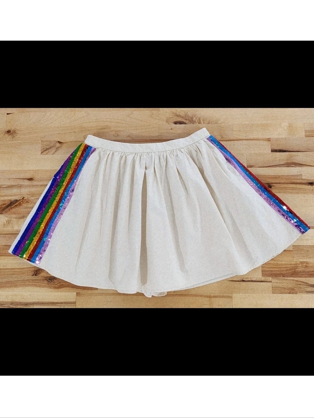 Queen Of Sparkles Skort Skirt Size Small Cream Rainbow Sequin Trim Cotton